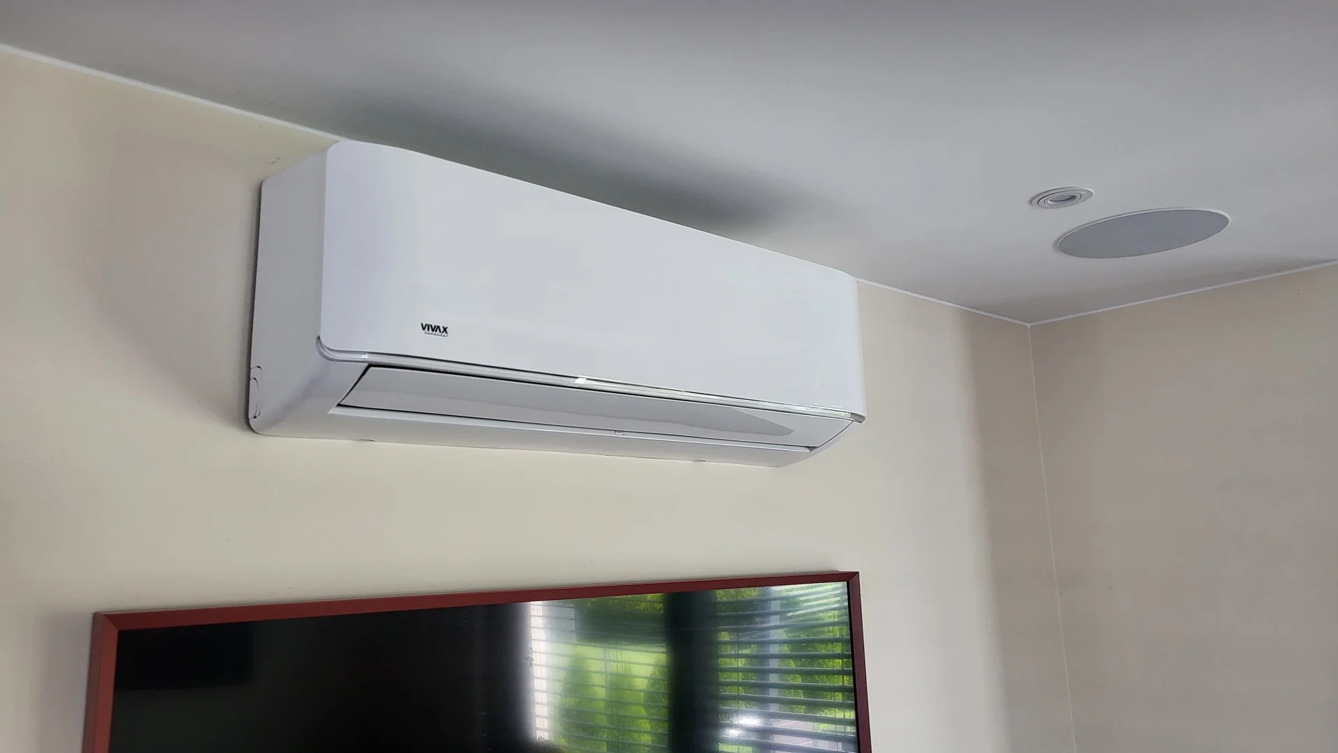 Klimatyzacja VIVAX w domu jednorodzinnym - zdjęcie 1